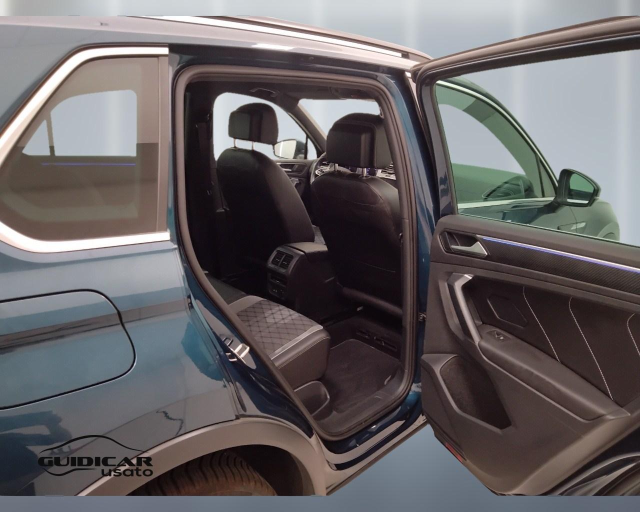 VOLKSWAGEN Tiguan II 2021 - Tiguan 2.0 tdi R-Line 150cv dsg