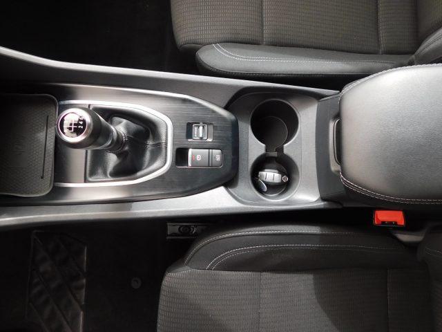 NISSAN Qashqai MHEV 140 CV Business Carplay Navi