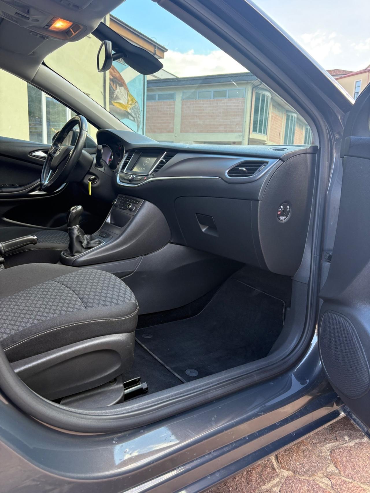 Opel Astra 1.6 CDTi Sports Tourer Business
