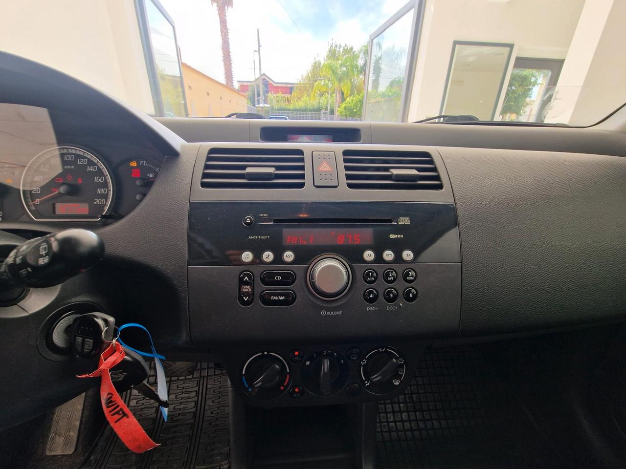 Suzuki Swift 1.3 5p. Gpl Cambio Automatico