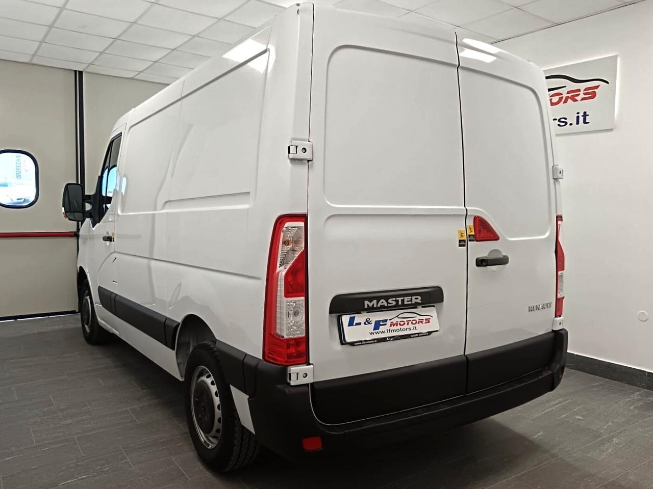 RENAULT MASTER 2.3 SOLO 48000KM
