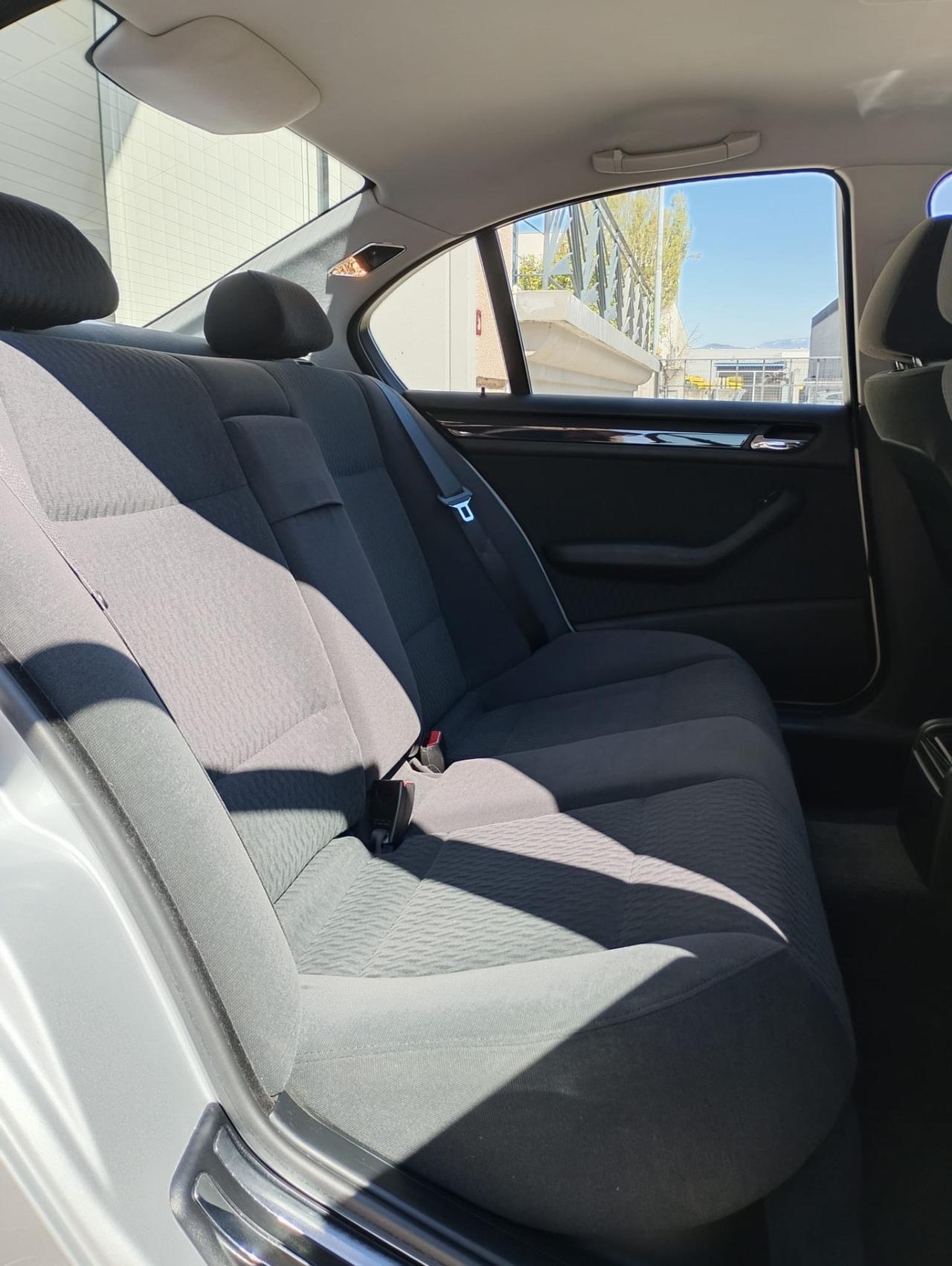 Bmw 320 320i cat 4 porte Attiva