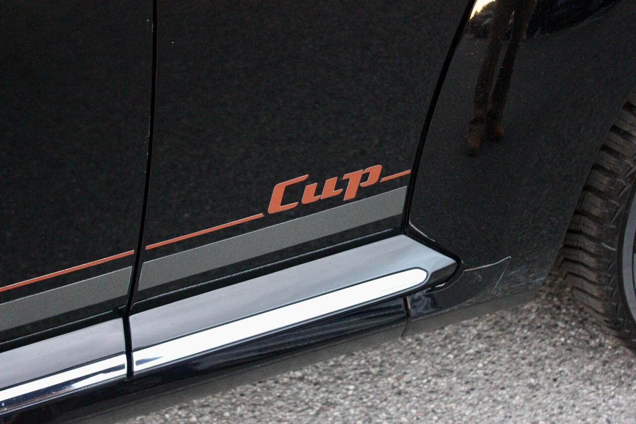 Volkswagen Maggiolino Cabrio 2.0 TDI DSG SENSORI SEDILI RISCALDATI