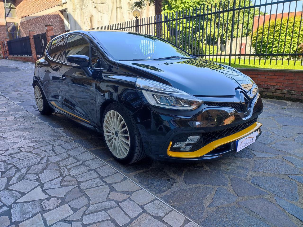 Renault Clio GT Line 1.6 Turbo TCe 220 R.S. Trophy