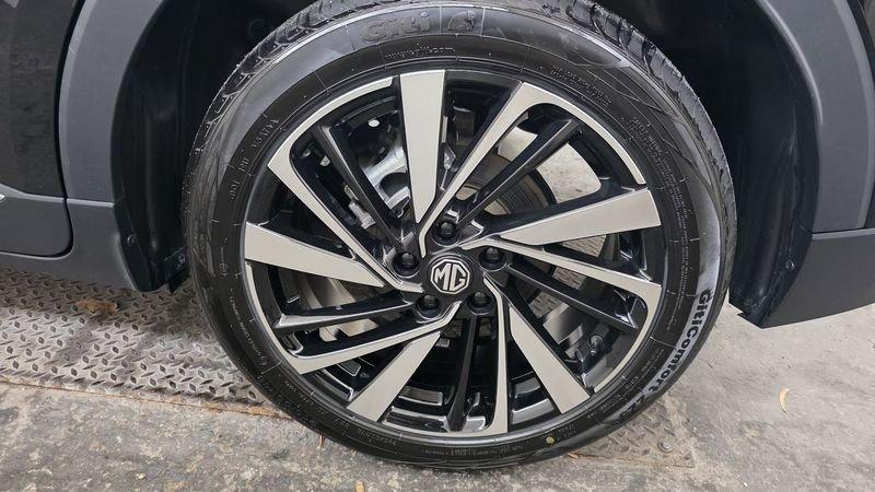MG ZS HEV 1.5 Hybrid+ Luxury TUA DA 229,00 EURO AL MESE