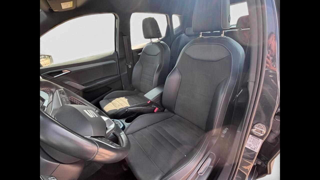 SEAT Arona 2022 - Arona 1.0 ecotsi Xperience 110cv