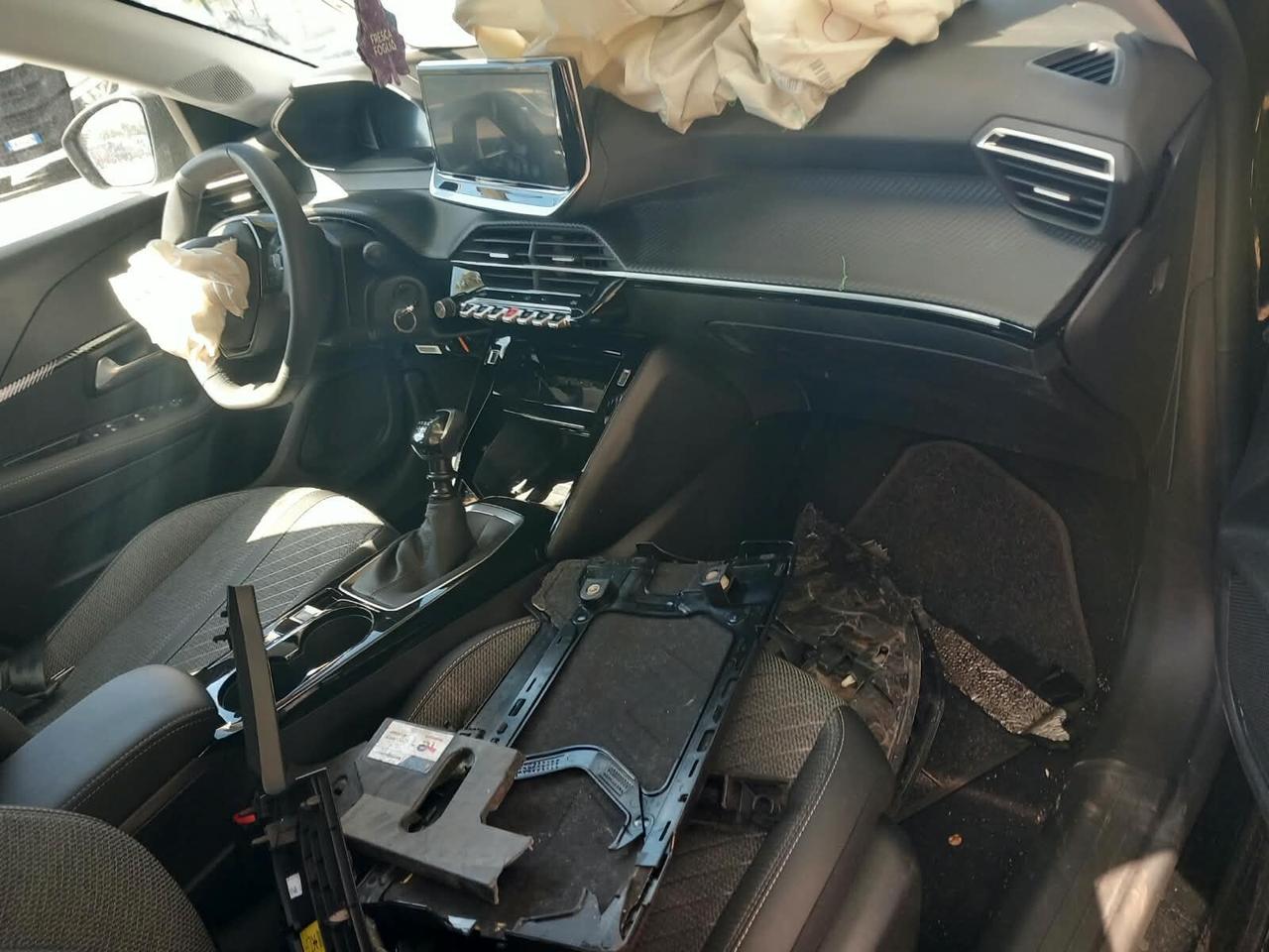 Peugeot 208 PureTech 100 Stop&Start 5 porte Style sinistrata