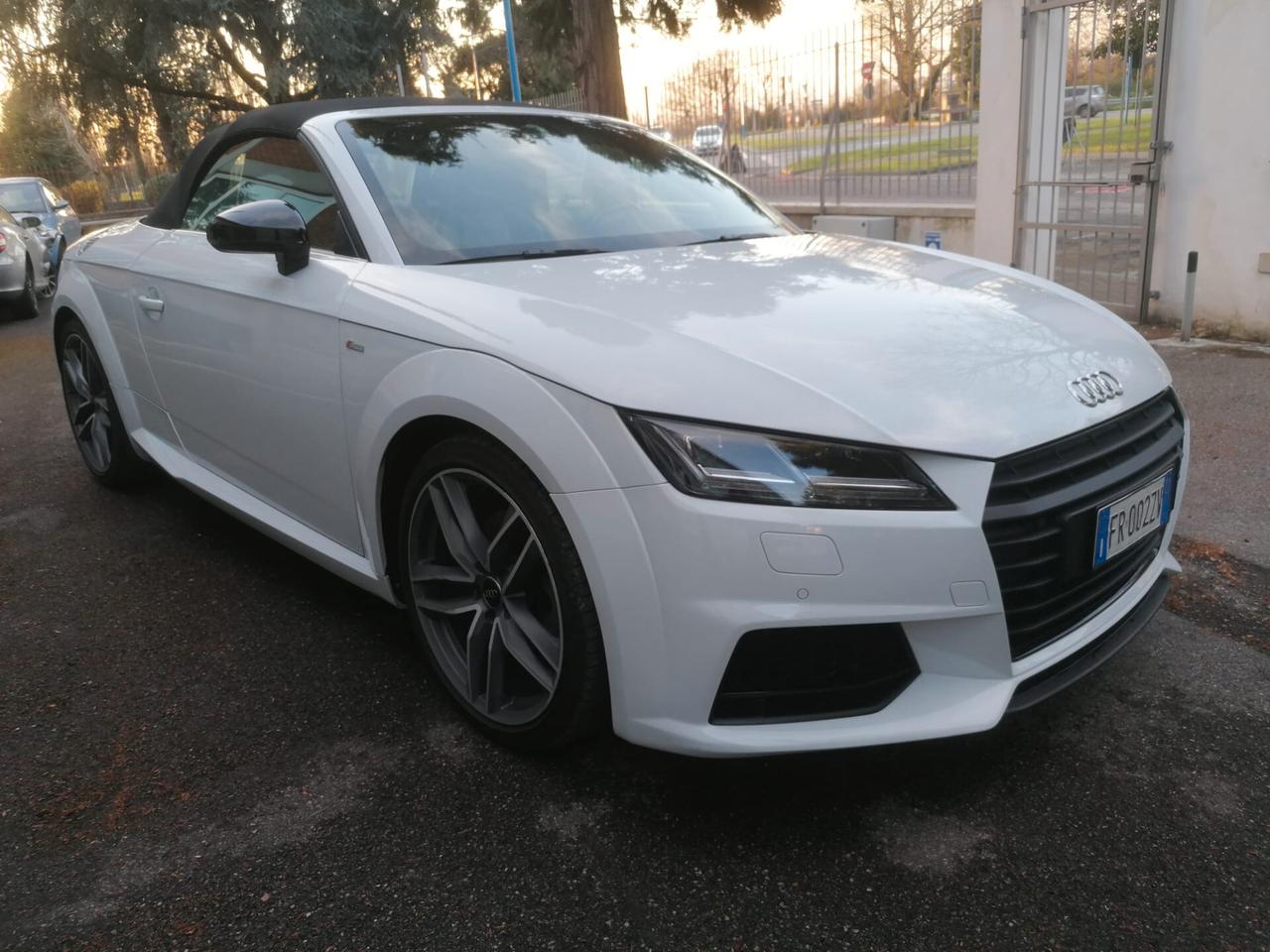 Audi TT Roadster 1.8 TFSI S tronic Design