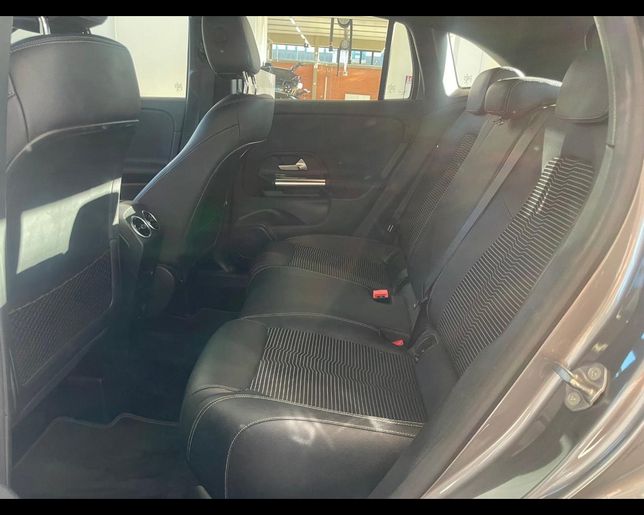 Mercedes-Benz GLA (H247) - GLA 180 d Automatic Sport Plus