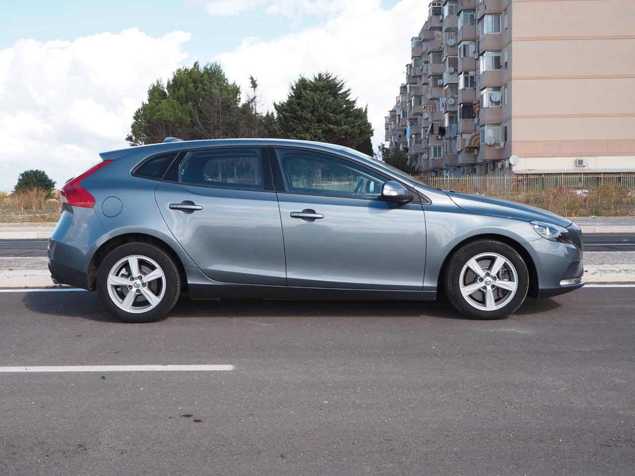 Volvo V40 D2 Geartronic Business