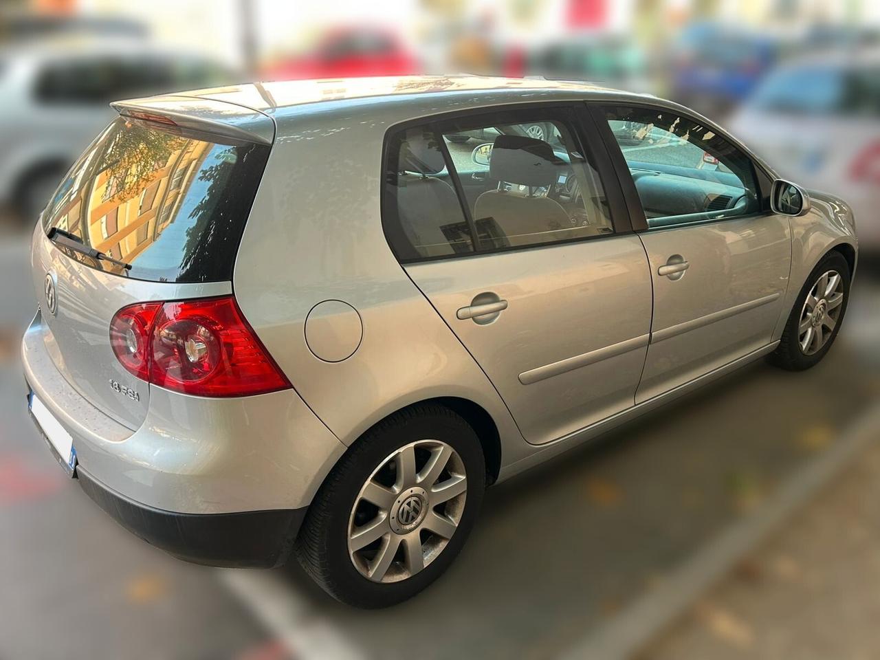 Volkswagen Golf 5p 1.6 fsi - ANCHE PER NEOPATENTATI
