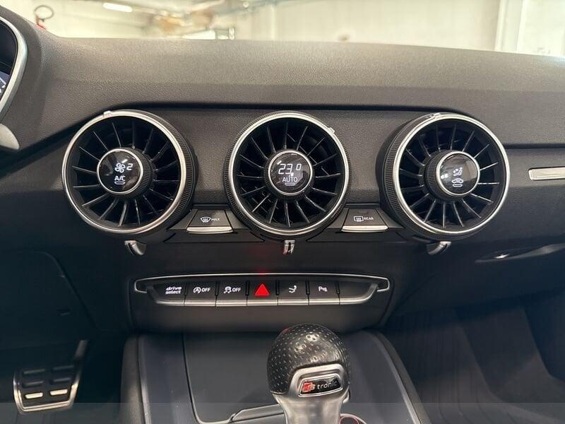 Audi TT III 2019 Roadster Benzina Roadster 40 2.0 tfsi s-tronic
