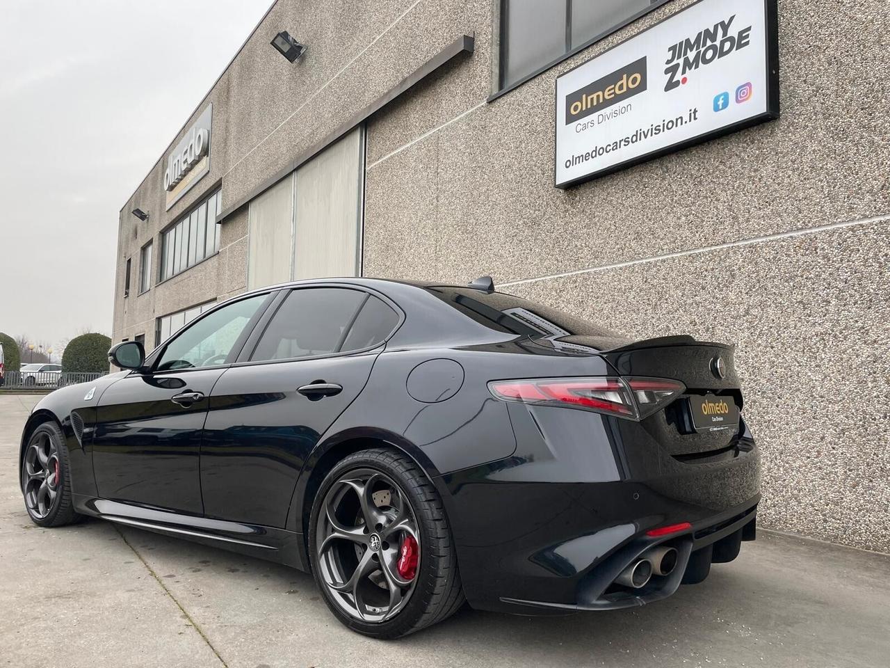 Alfa Romeo Giulia 2.9 V6 Bi-Turbo AT8 Quadrifoglio