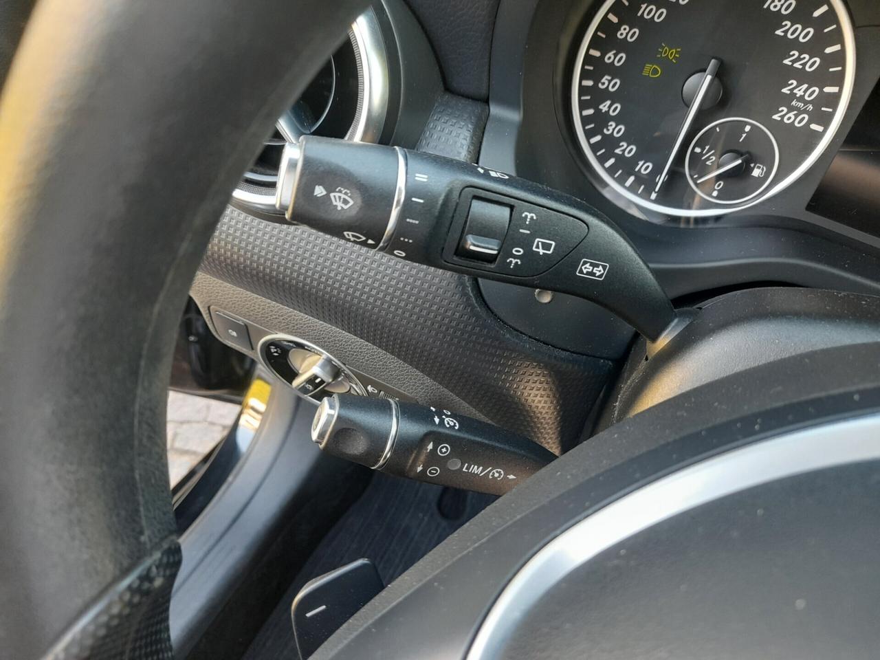 Mercedes-Benz A 180d Sport 1.5 dCi 110cv Automatic