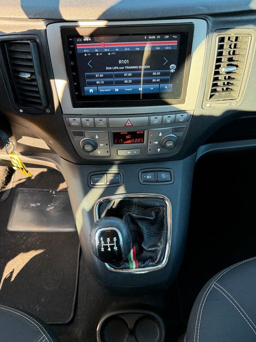 Lancia MUSA 1.3 Mjt 95 CV Platinum