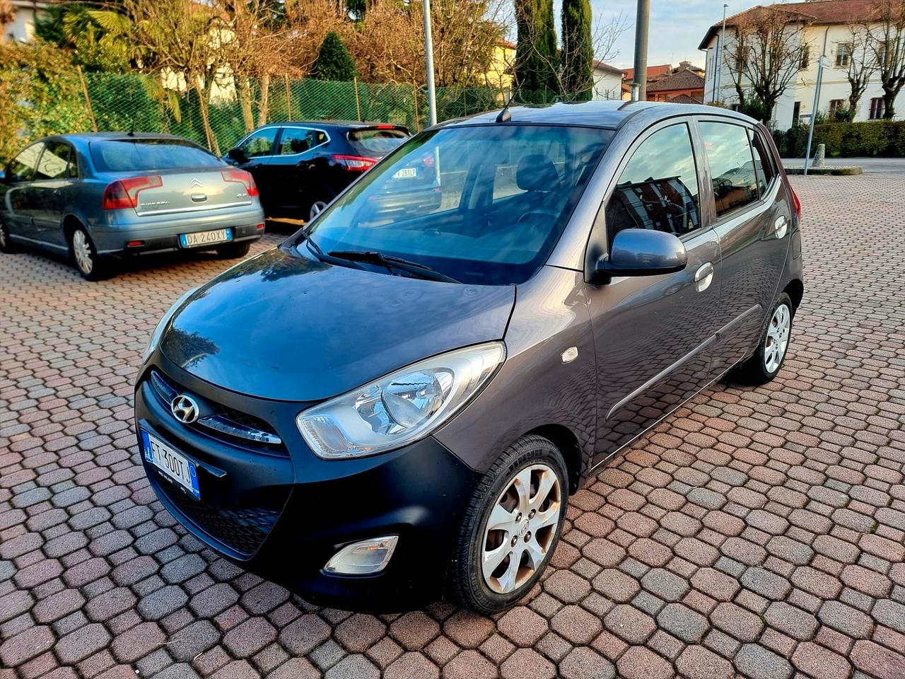Hyundai i10 1.1 12V ADATTA A NEOPATENTATI