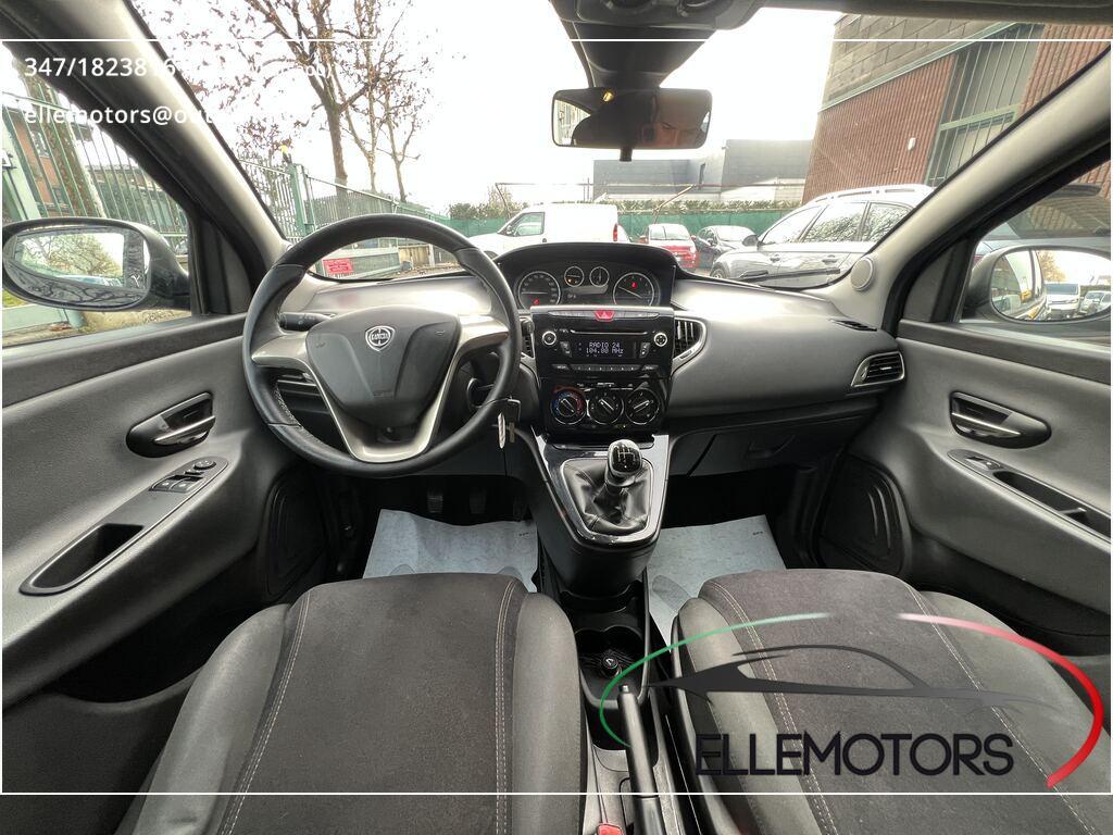Lancia Ypsilon 5 Porte Ypsilon 1.2 5 POSTI - NEOPATENTATI