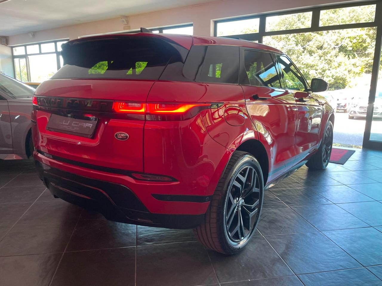RANGE ROVER EVOQUE 2.0MHEV R-DYNAMIC HSE 300cv