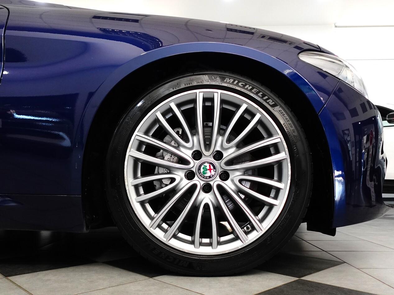 Alfa Romeo Giulia 2.2 MJT 180 CV AT8 SUPER