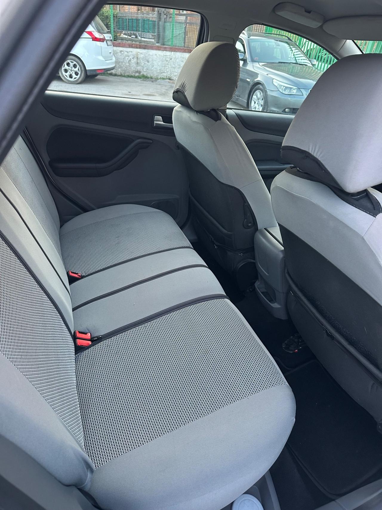 Ford Focus 1.6 TDCi (110CV) 5p. Tit. DPF
