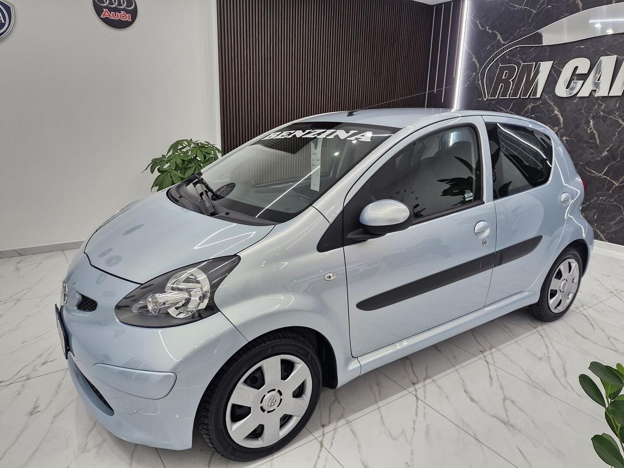 TOYOTA AYGO 1.0 BENZINA CAMBIO AUTOMATICO 62000KM