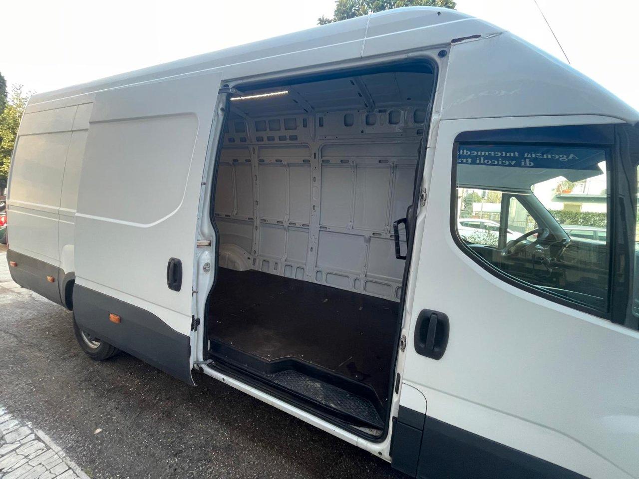 IVECO Daily 35 S15/2.3 V passo lungo tetto alto
