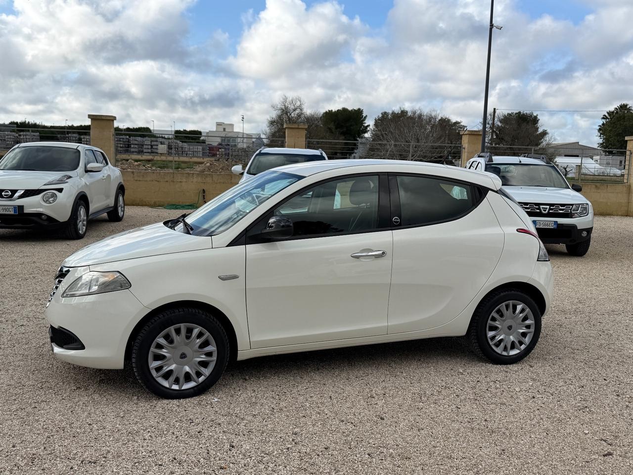 Lancia Ypsilon 1.2 69 CV 5 porte GPL Ecochic Gold
