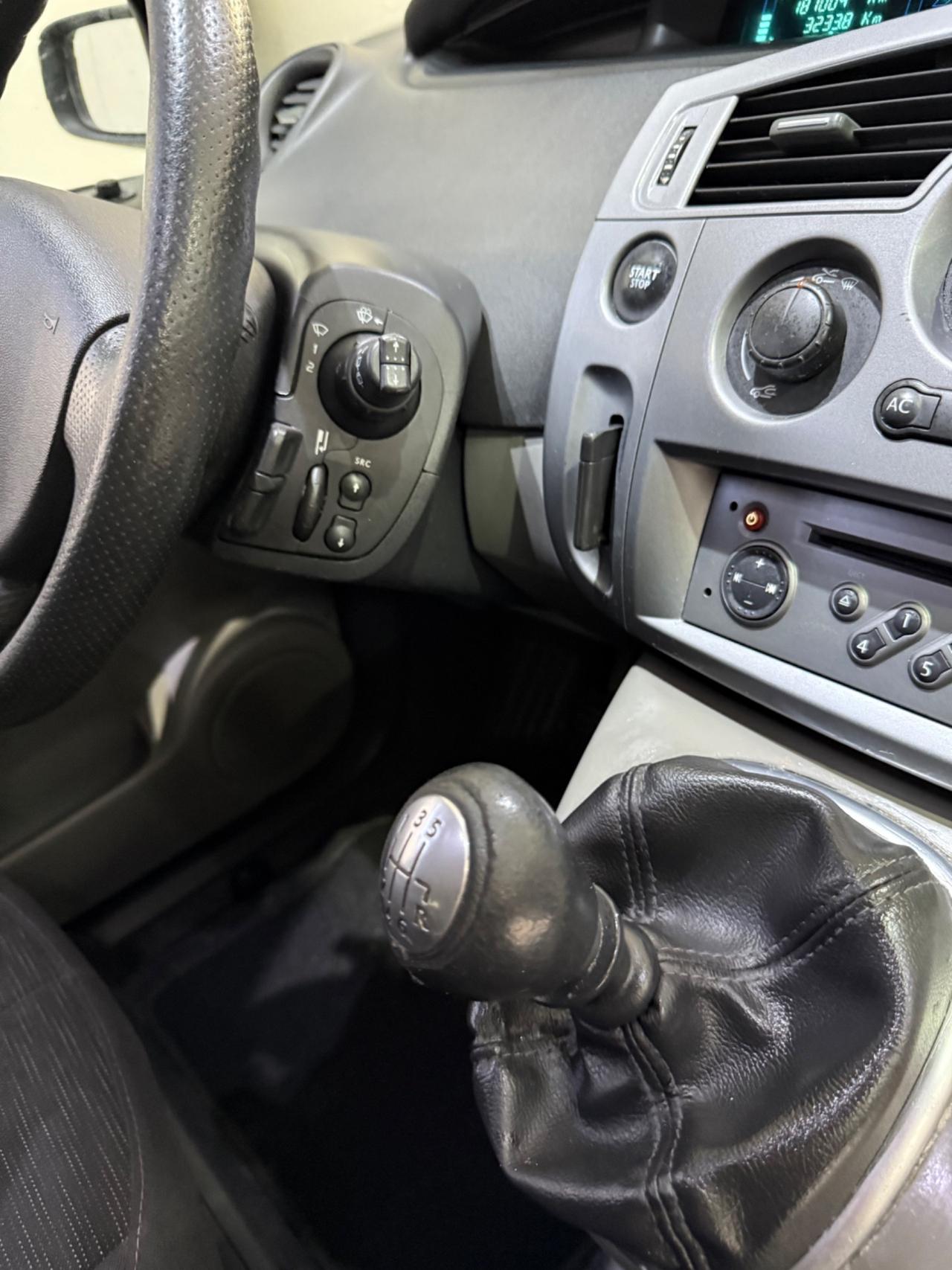 Renault Scenic Grand Scénic 1.9 dCi/130CV Serie 7 POSTI