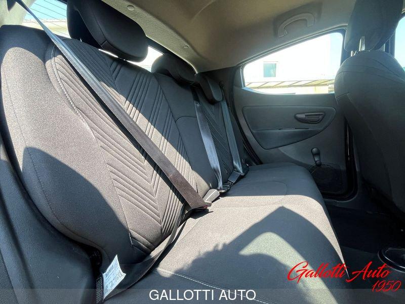 Lancia Ypsilon 1.0 FireFly 70cv Hybrid Gold