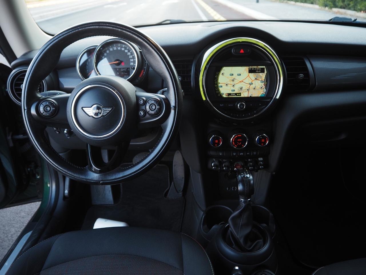Mini Cooper 1.5 D Hype autom