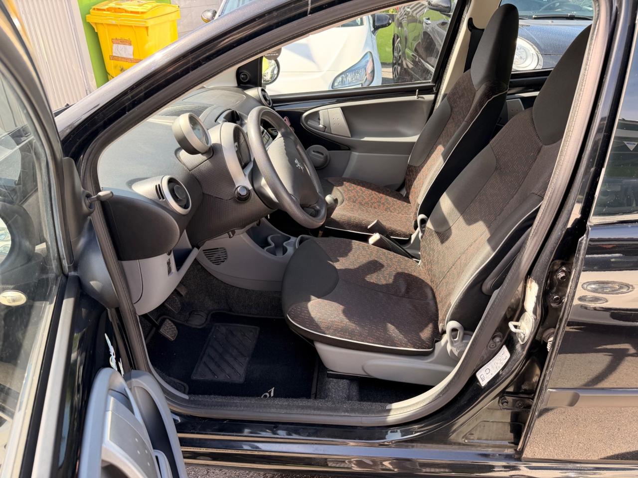 Peugeot 107 1.0 68CV 5p. Sweet Years 100.000 KM CERTIFICATI!!