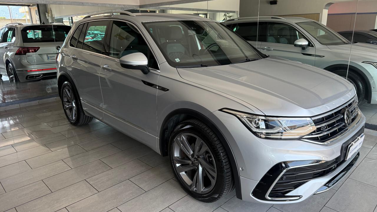 Volkswagen Tiguan 2.0 TDI 150 CV SCR DSG 4MOTION R-Line