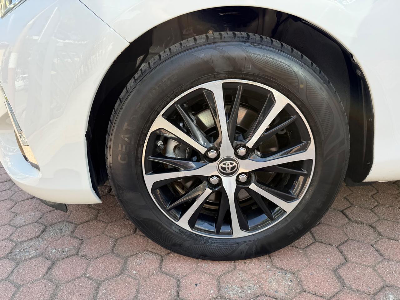 Toyota Yaris 1.5 Hybrid 5 porte Active