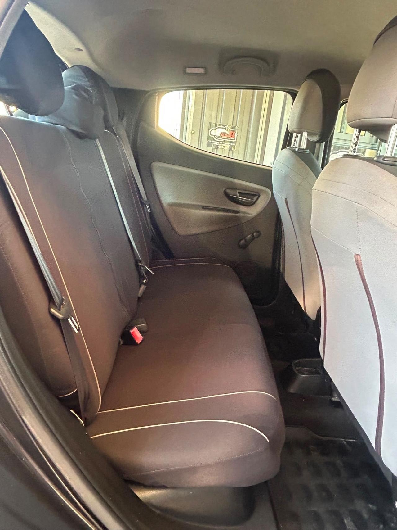 Lancia Ypsilon 1.2 69 CV 5 porte GPL Ecochic Silver
