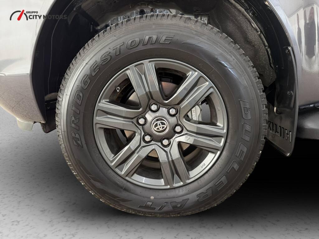 Toyota Hilux Double Cab 2.4 D-4D Lounge A/T