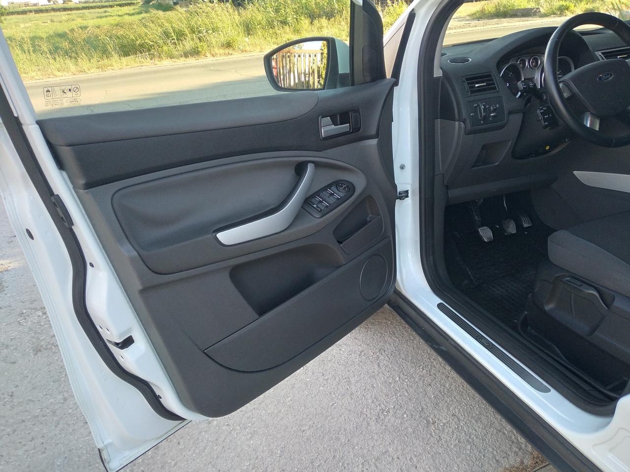 Ford Kuga 2.0 TDCi 140 CV 2WD Titanium DPF