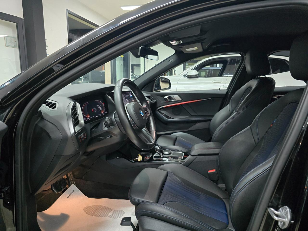 Bmw 118 118d 5p. MSport