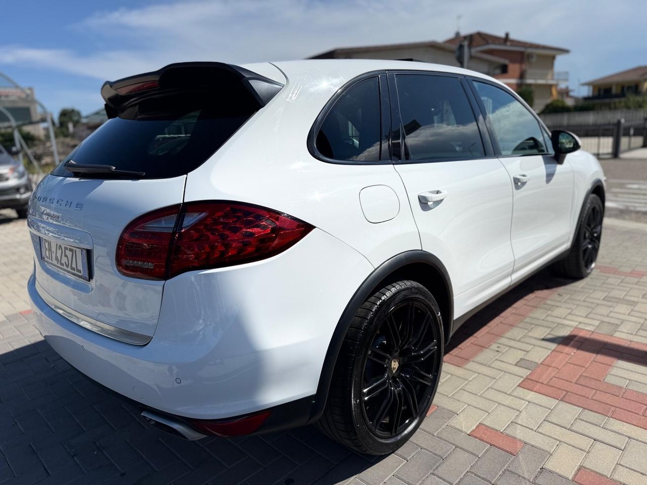 Porsche Cayenne 3.0 Diesel MOTORE CON 120.000 KM FATTURA