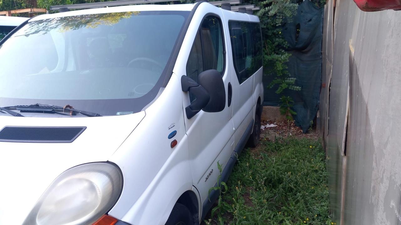 Renault Trafic 1.9 dCi/100 PC-TN Pass.Authent