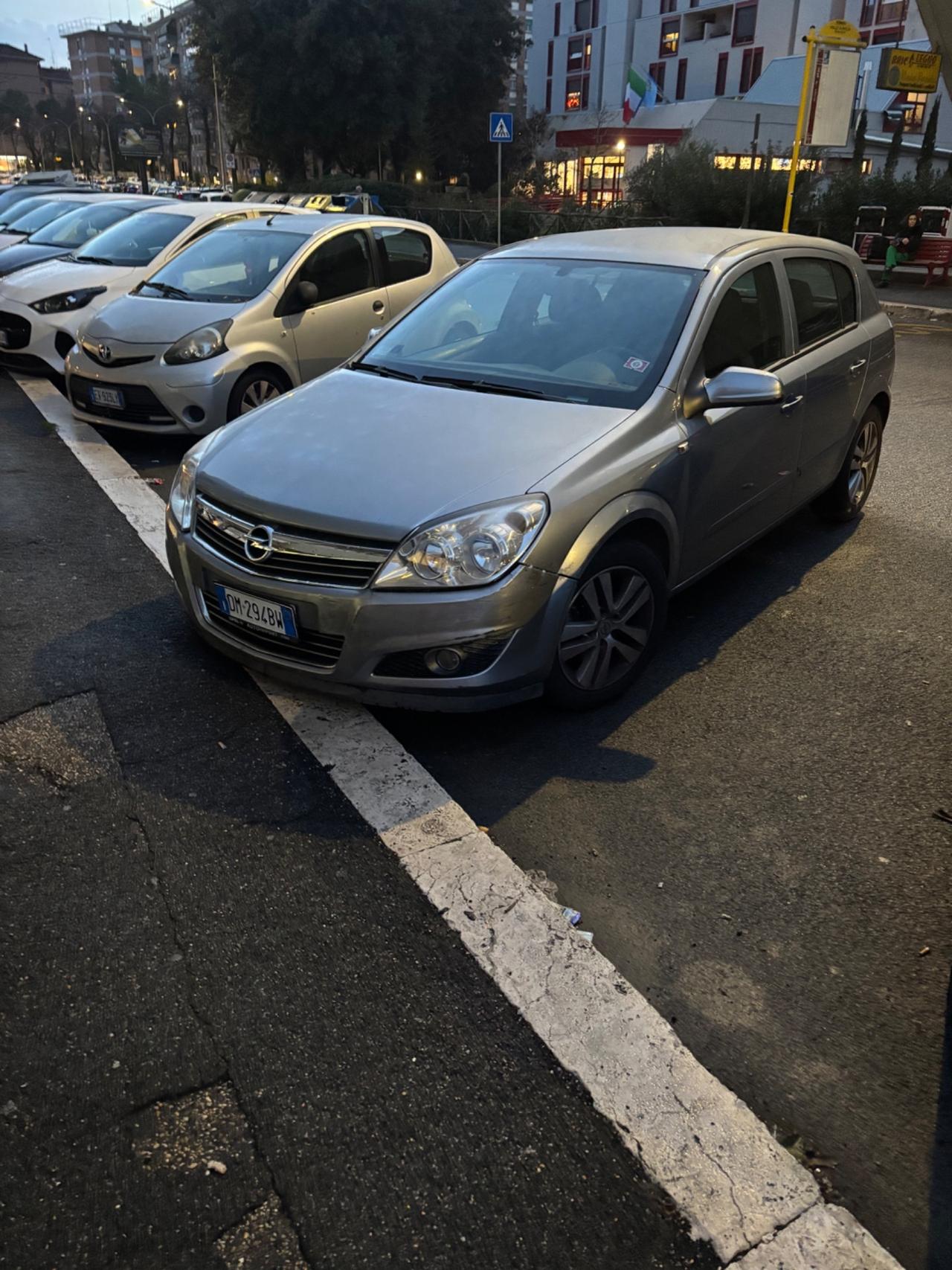 Opel Astra 1.6 benzina 5 porte “km 115.000”