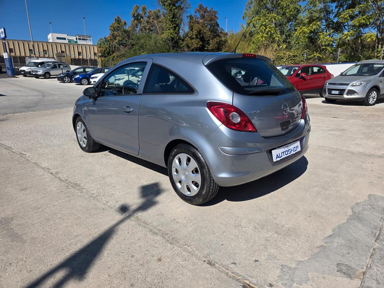 Opel Corsa 1.2 3 porte Club