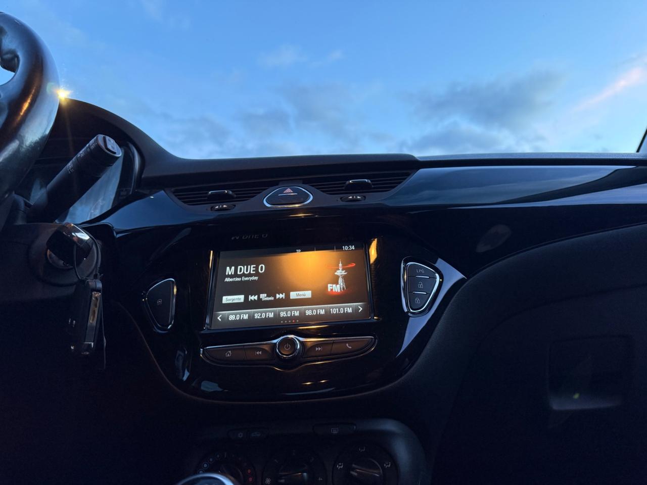 Opel Corsa 1.4 Benz- GPL Di serie GARANTITA