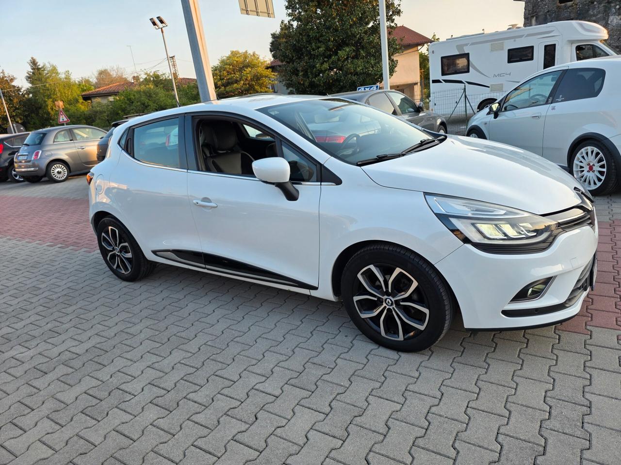 Renault Clio Sport perfetta e garantita 12 mesi