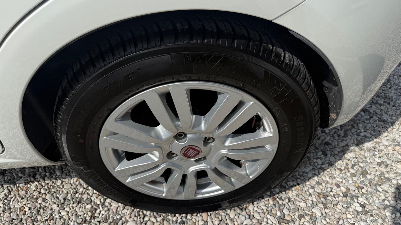 Fiat Punto 1.2 8V 5 porte Gpl e Benzina