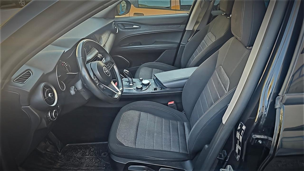 Alfa Romeo Stelvio 2.2 Turbodiesel 190 CV AT8 Q4 B-Tech