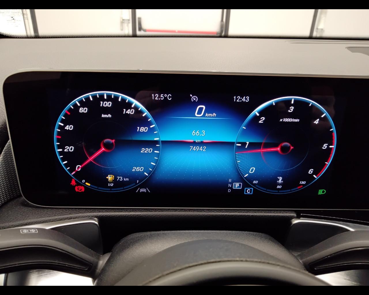 Mercedes-Benz GLB - X247 2019 - GLB 180 d Sport auto