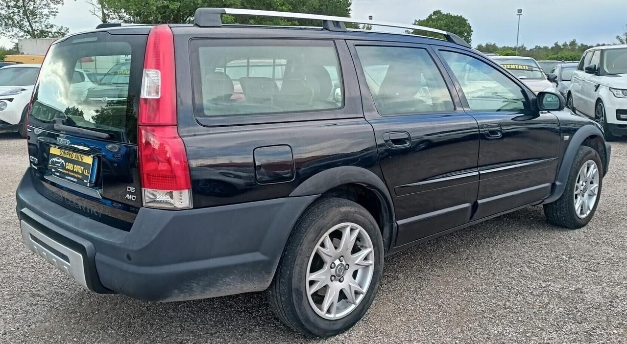 Volvo V70 2.4 D5 AWD cross country
