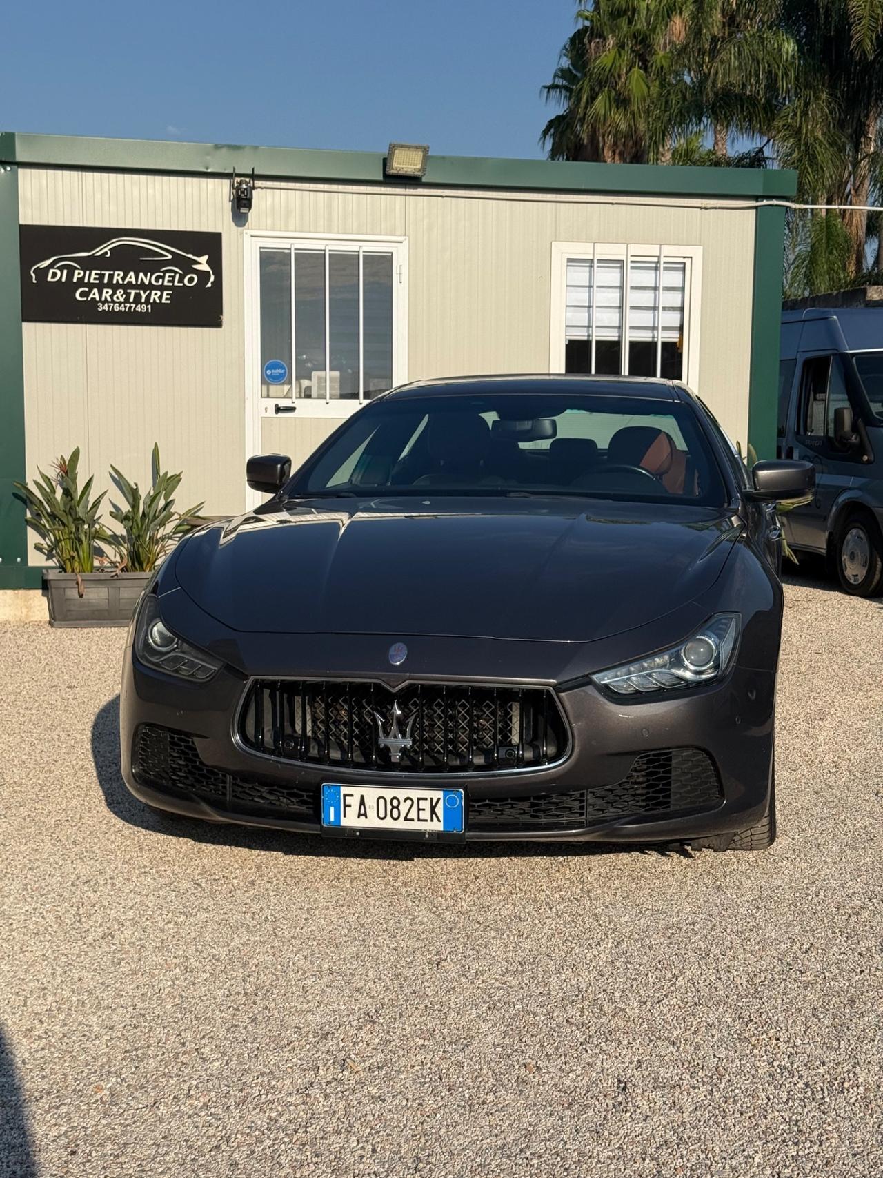 Maserati Ghibli V6 Diesel no superbollo
