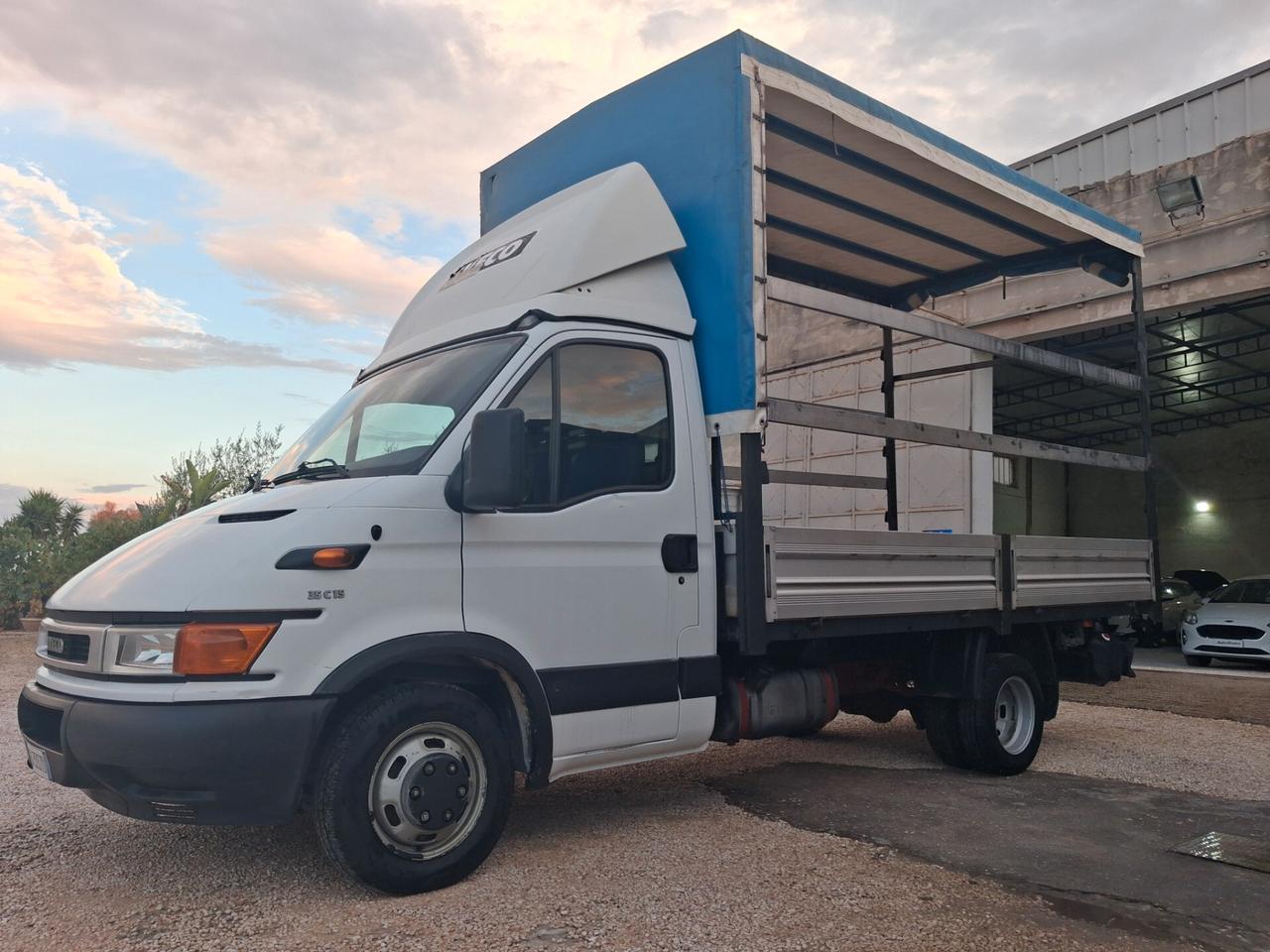 Iveco Daily 35c15 anno 2004 centine e telo