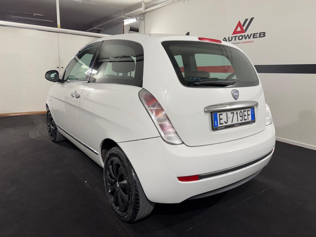 Lancia Ypsilon 1.2 69 CV Platinum*NEOPATENTATI*
